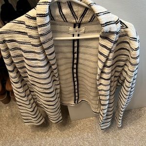 Lou & Grey sweater blazer